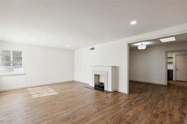 Foto del edificio - 3726 Westcliff Rd S