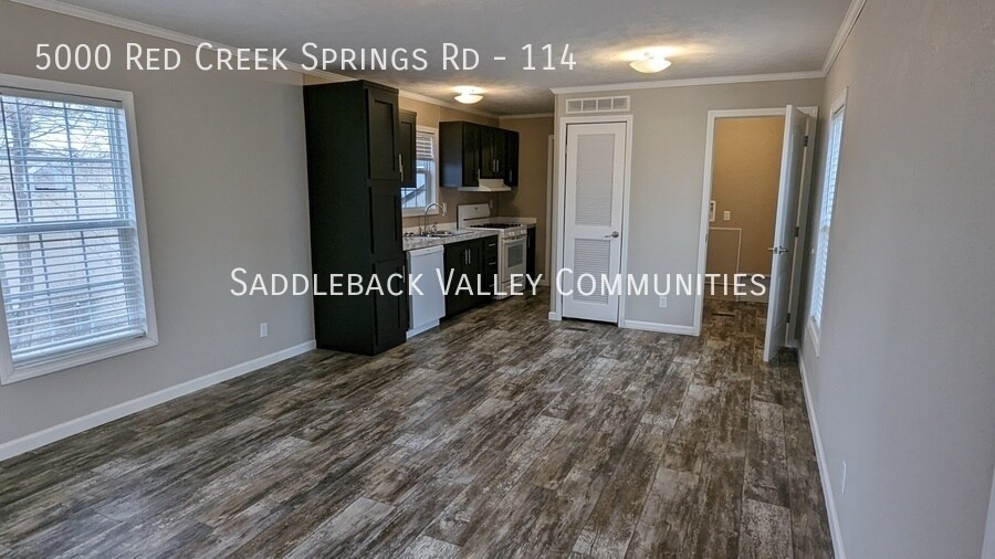 Foto principal - 5000 Red Creek Springs Rd