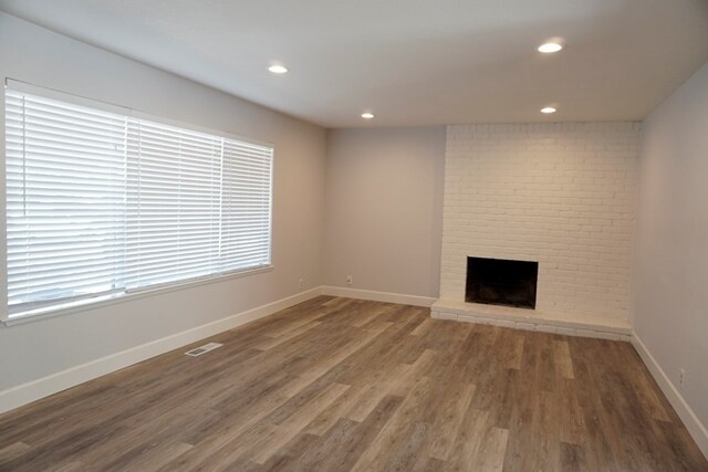 Foto del edificio - 831 Springwood Dr