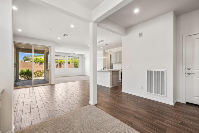 Foto del edificio - 51555 Ponderosa Dr.