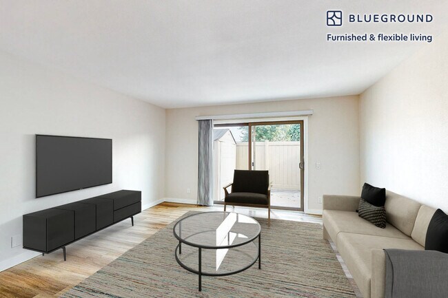 Building Photo - 2106 Manhattan Beach Blvd