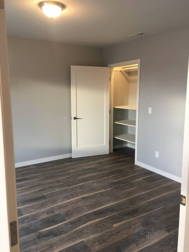 Building Photo - 1236 19th Avenue, Unit D