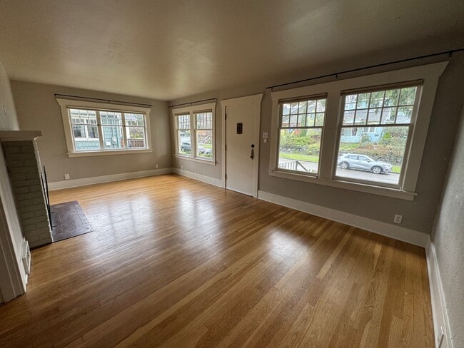 Foto del edificio - 6247 31st Ave NE