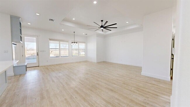 Foto del edificio - 4867 N Oakland Ln