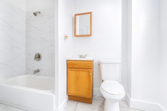BATHROOM - 21 Tillinghast St
