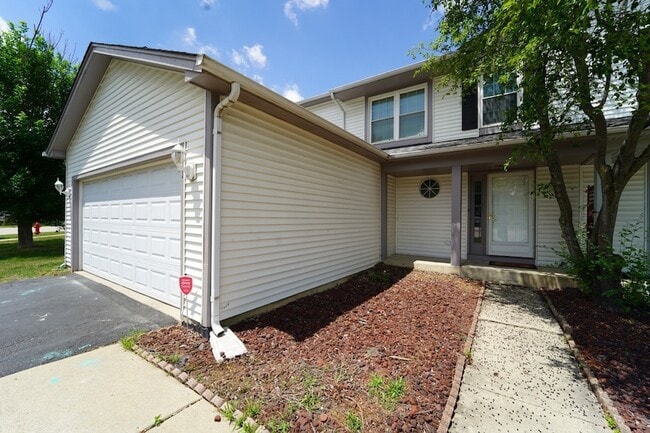 Building Photo - 1008 Southbridge Ln