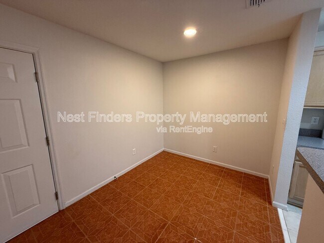 Foto del edificio - 7701 Timberlin Park Blvd