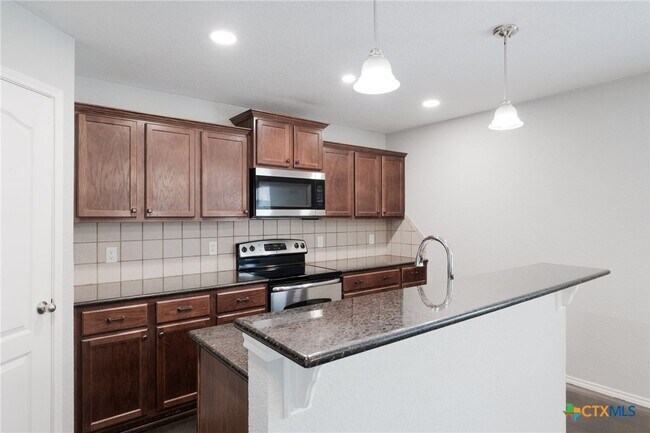 Foto del edificio - 209 Sugar Maple Ct