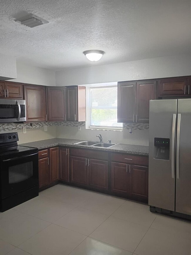 Building Photo - 944 NW 51st St