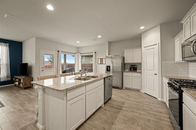 Foto del edificio - 117 Blossom Trl