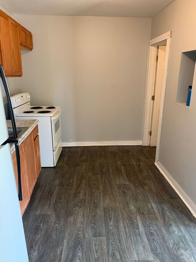 710 Kewaunee St. (Duplex) Apartment for Rent in Racine, WI