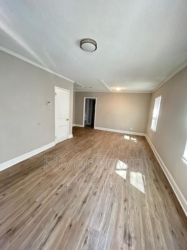 Foto del edificio - 2144 Henry Cir