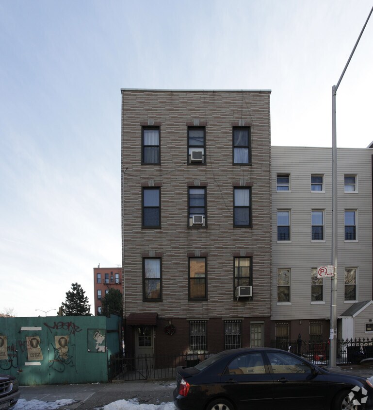 Foto del edificio - 206 Java St