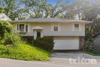 Building Photo - 223 Indian Trail
