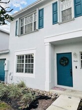 Building Photo - 9681 Santa Rosa Dr