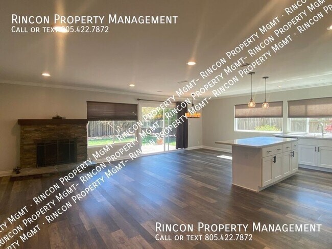 Building Photo - **Gorgeous Updated 4 Bedroom Home with Mou...