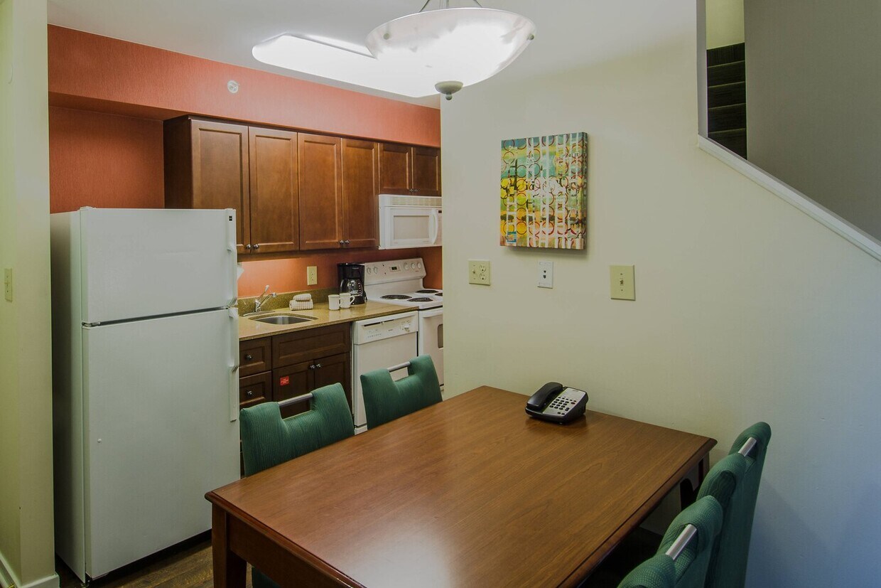 Kitchen - 315 Elden St