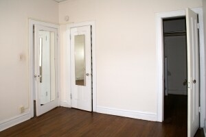Building Photo - 448 W Surf St