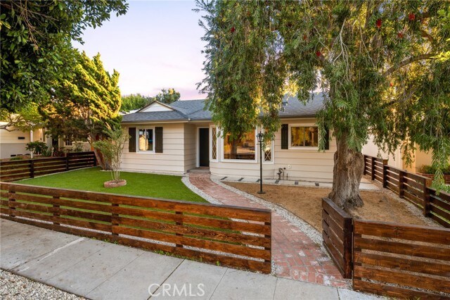 Foto principal - 7424 W 85th St