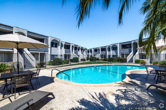 Pool - OakLeaf Apartments