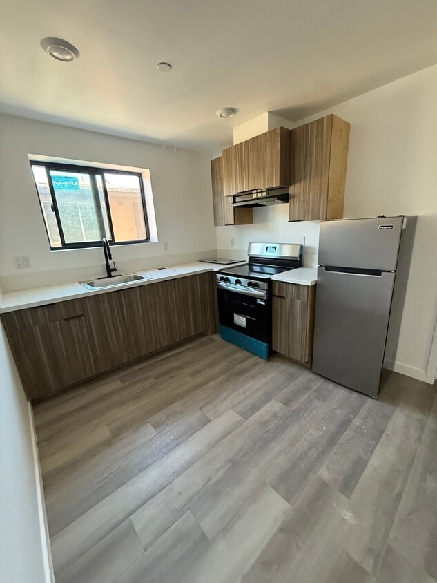 Photo - 2341 Sheridan St (Los Angeles, CA)