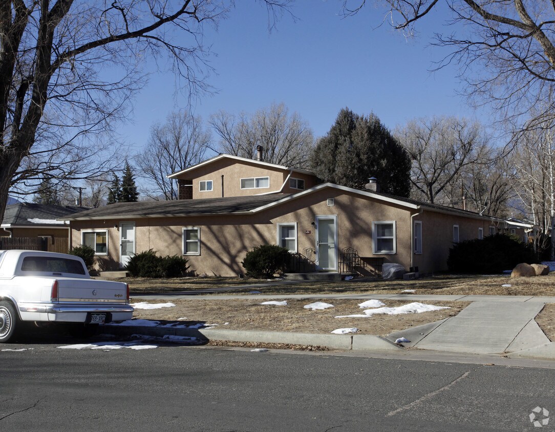 Foto del edificio - 624 Prairie Rd