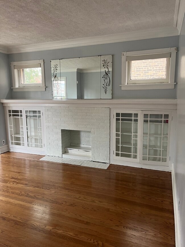 Building Photo - 62 W 74th St