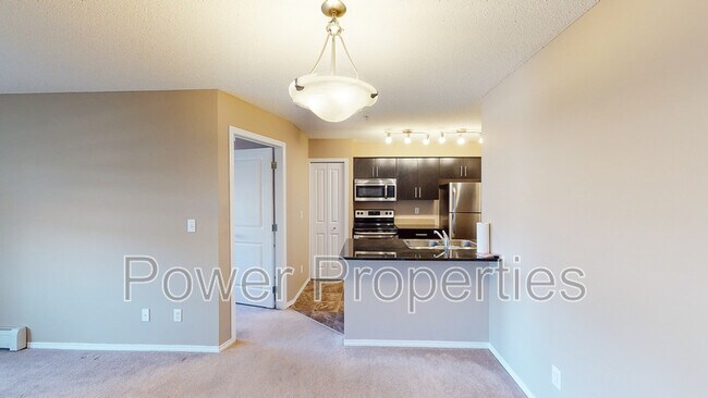 Photo du bâtiment - 81-1281 Legacy Blvd SE