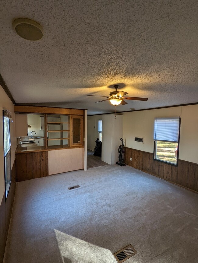 Building Photo - 247 Ransdell Ln