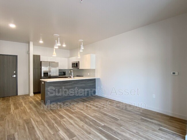 Foto del edificio - 1683 Midtown Pl