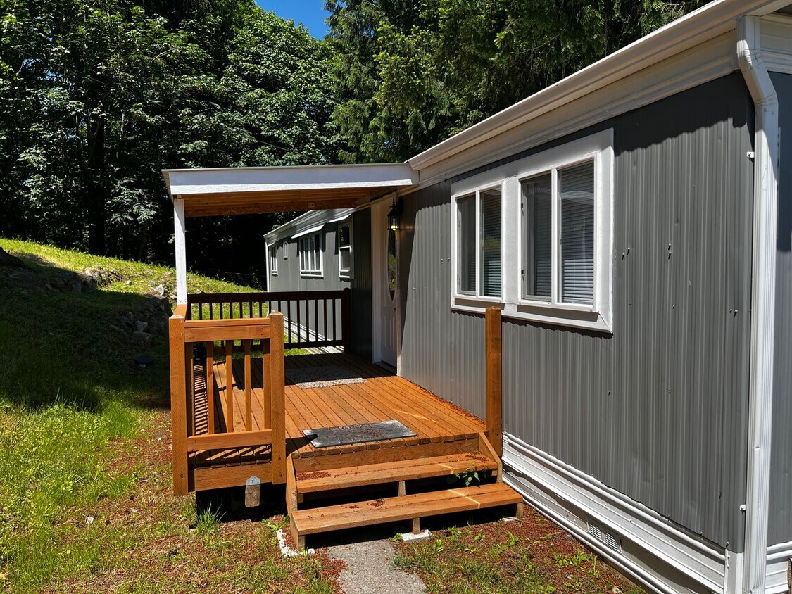 Primary Photo - Manufactured Home For Rent