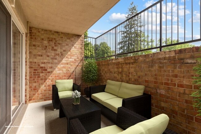 Building Photo - Hampton Manor Apartments & Townhomes