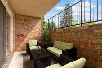 Building Photo - Hampton Manor Apartments & Townhomes