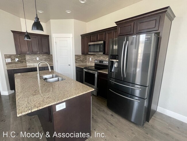 Foto del edificio - 3 br, 2.5 bath House - 4338 W. Sykes Lane
