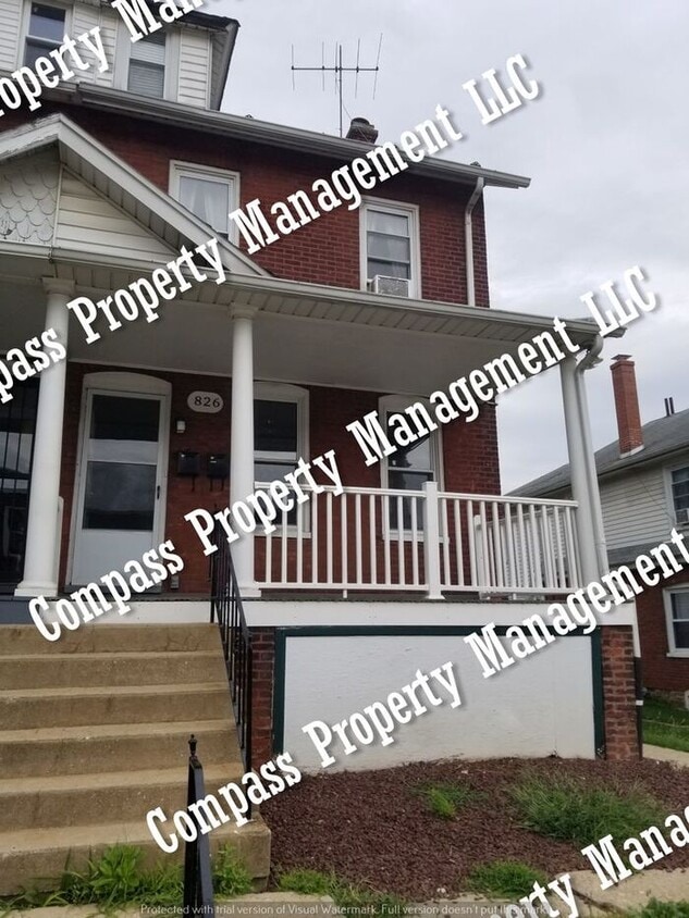 1095 2 Bed, 1 Bath, 1st Floor Apartment... House Rental in