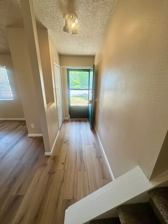 Building Photo - 4 Bedroom Home in Village 7, Centrally Loc...