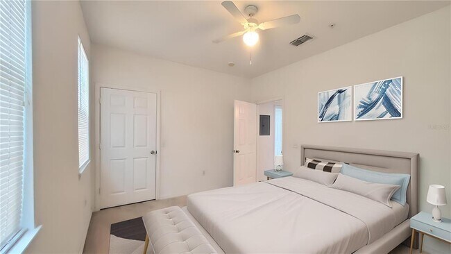 Foto del edificio - 6413 Astor Village Ave