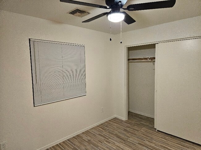 Building Photo - 3440 Sunriver Rd