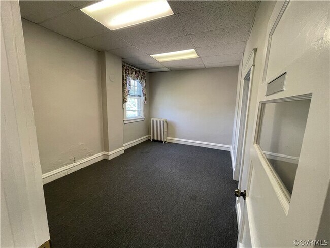 Foto del edificio - 16500 Court St