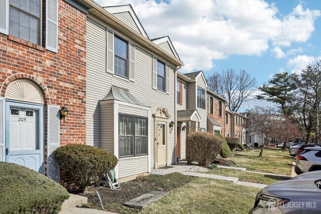Foto del edificio - 204 Hampshire Ct