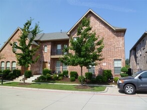Building Photo - 5547 Cecina Dr