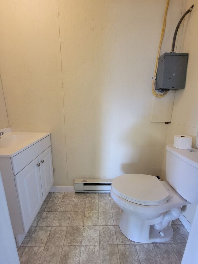 Foto del edificio - 663 Overcash Rd.