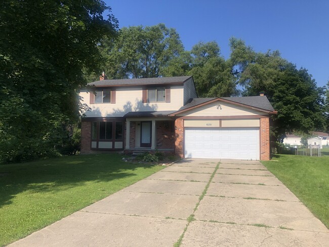 Building Photo - 10255 Wayne Rd