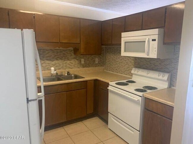 Foto del edificio - 6101 Harvey St