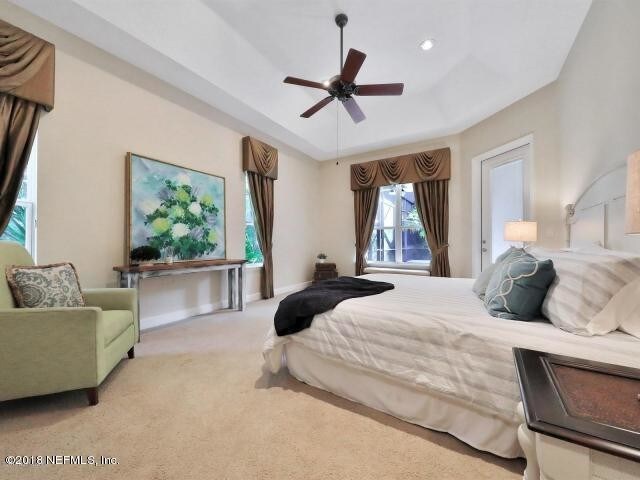 Building Photo - 215 Parkside Dr