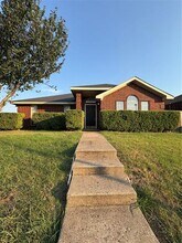 Building Photo - 7420 Wild Brick Dr