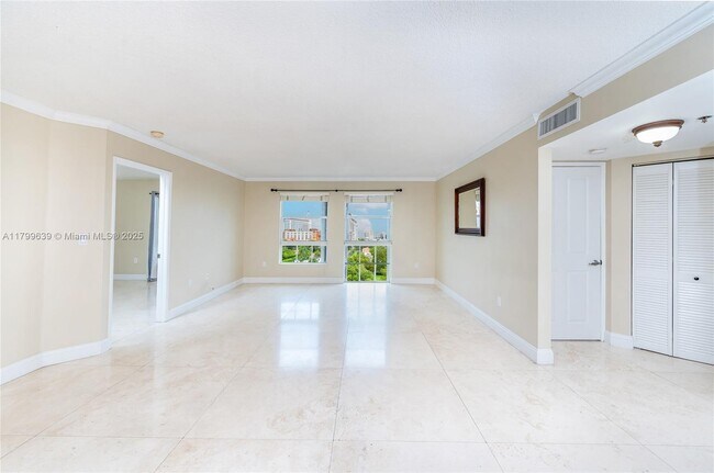 Foto del edificio - 2351 Douglas Rd