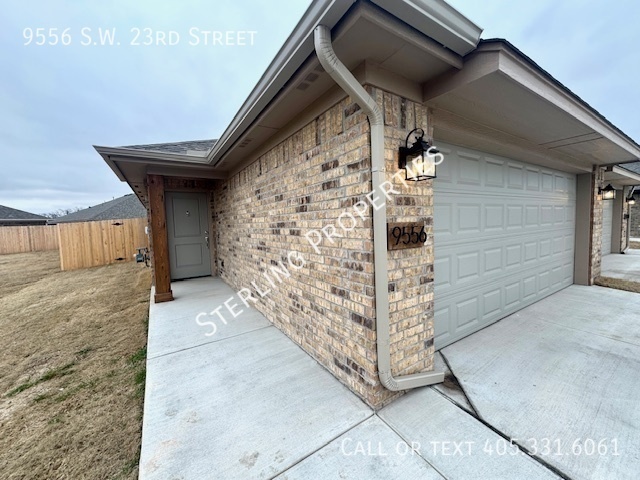 Building Photo - 9556 SW 23rd St
