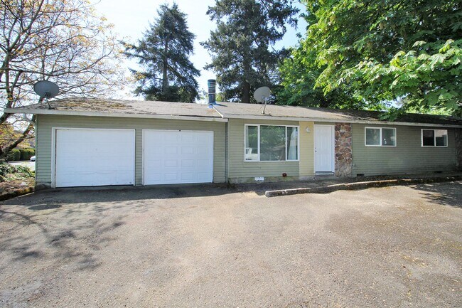 Foto del edificio - 1127-1127 NE 183rd Ave