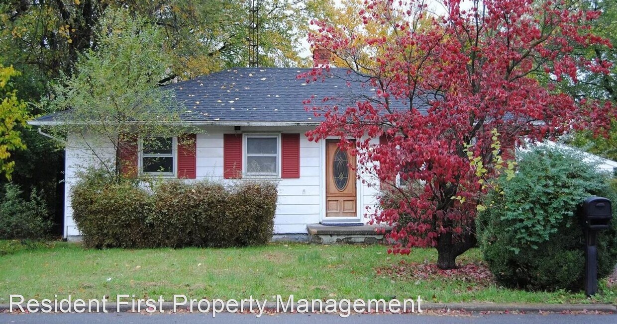 Primary Photo - 3 br, 1 bath House - 648 State Circle